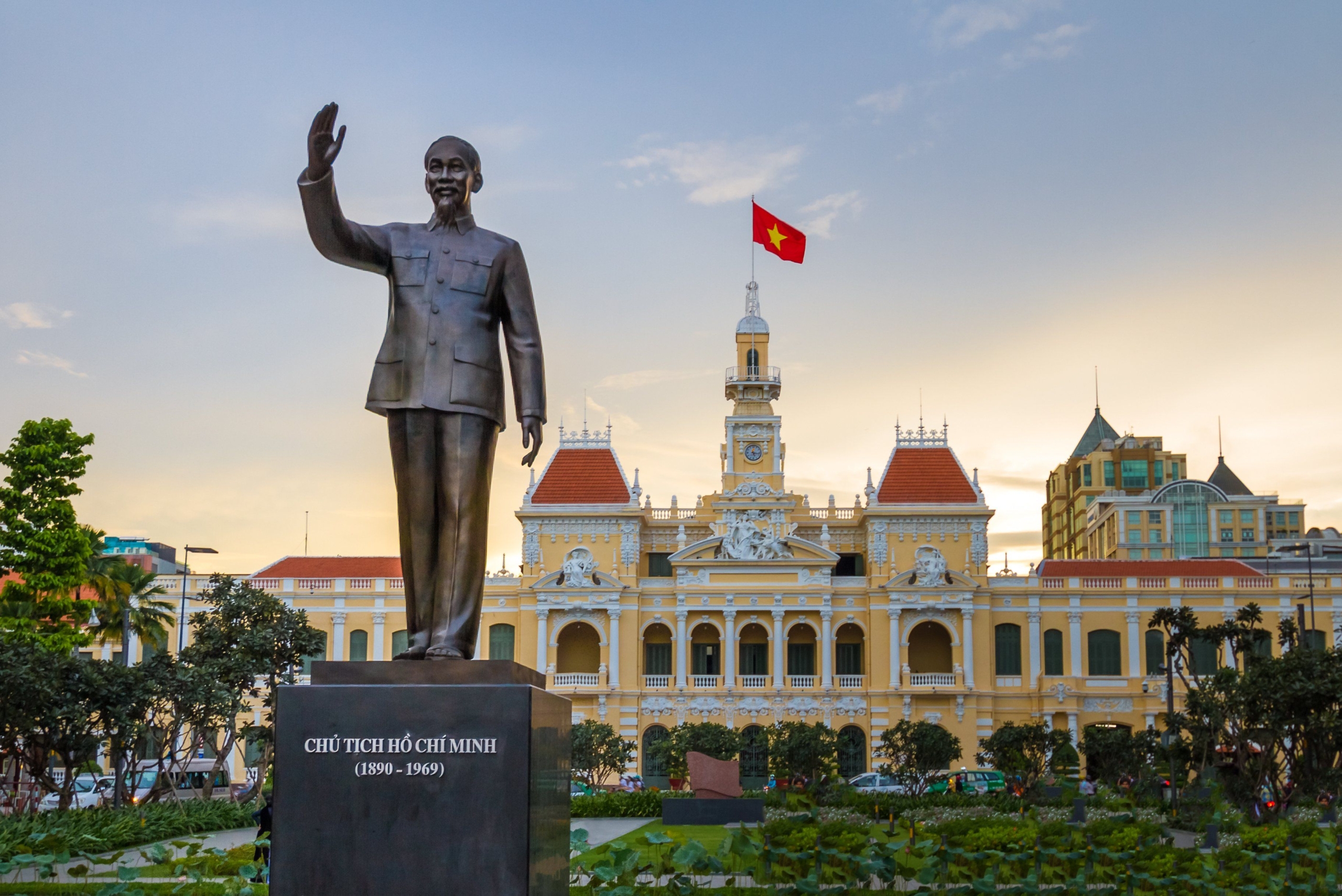 Xây dựng con người văn hóa trong Không gian Văn hóa Hồ Chí Minh