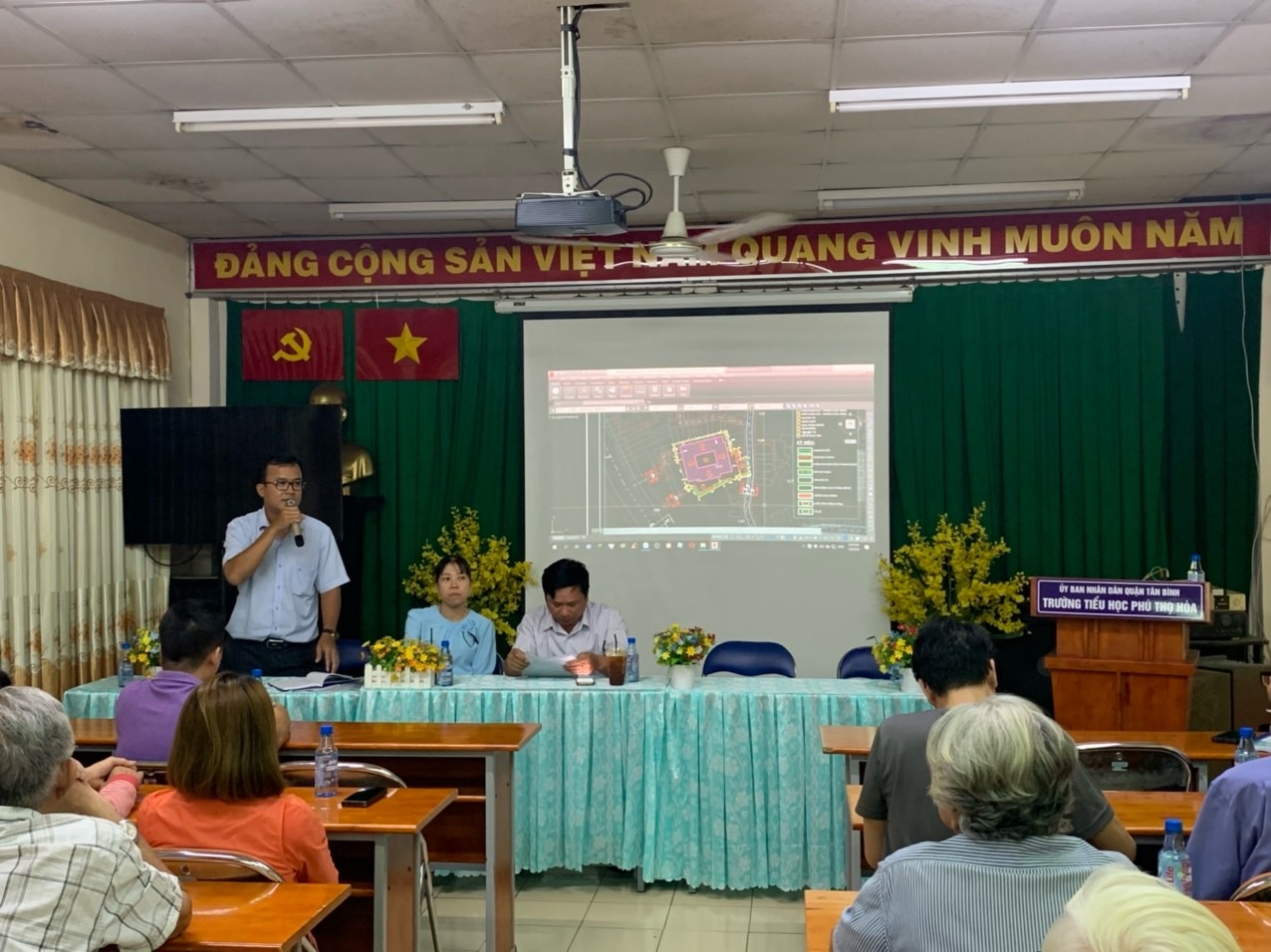 Lấy ý kiến Nhân dân về dự án xây dựng mới trường Tiểu học Phú Thọ Hòa (Phân hiệu 1).